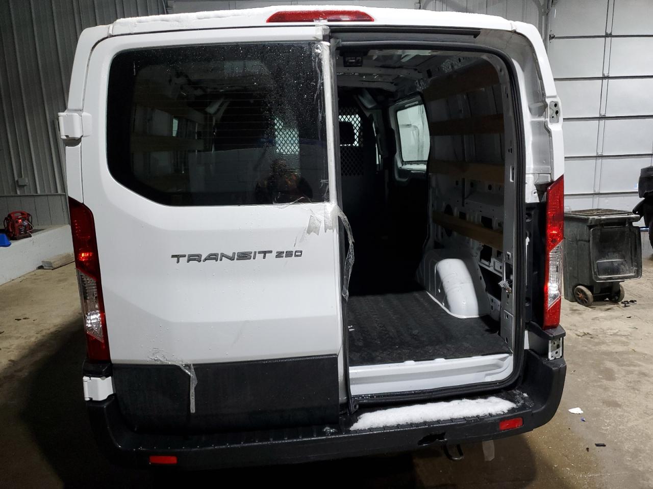 2022 Ford Transit - Image 6