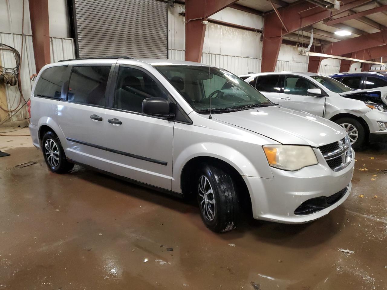 2011 Dodge Caravan - Image 4