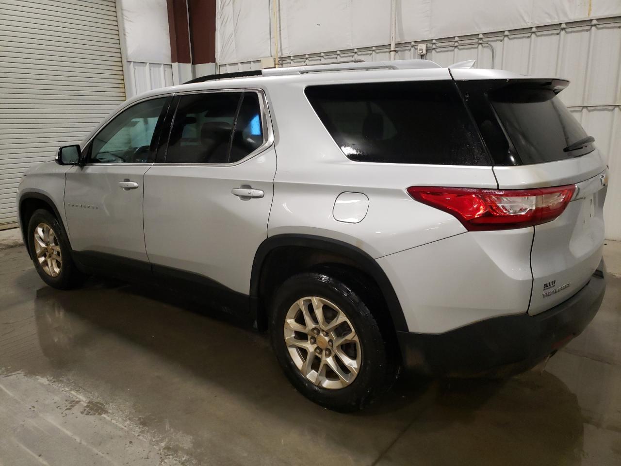 VIN 1GNERGKW8JJ115907 2018 CHEVROLET TRAVERSE no.2