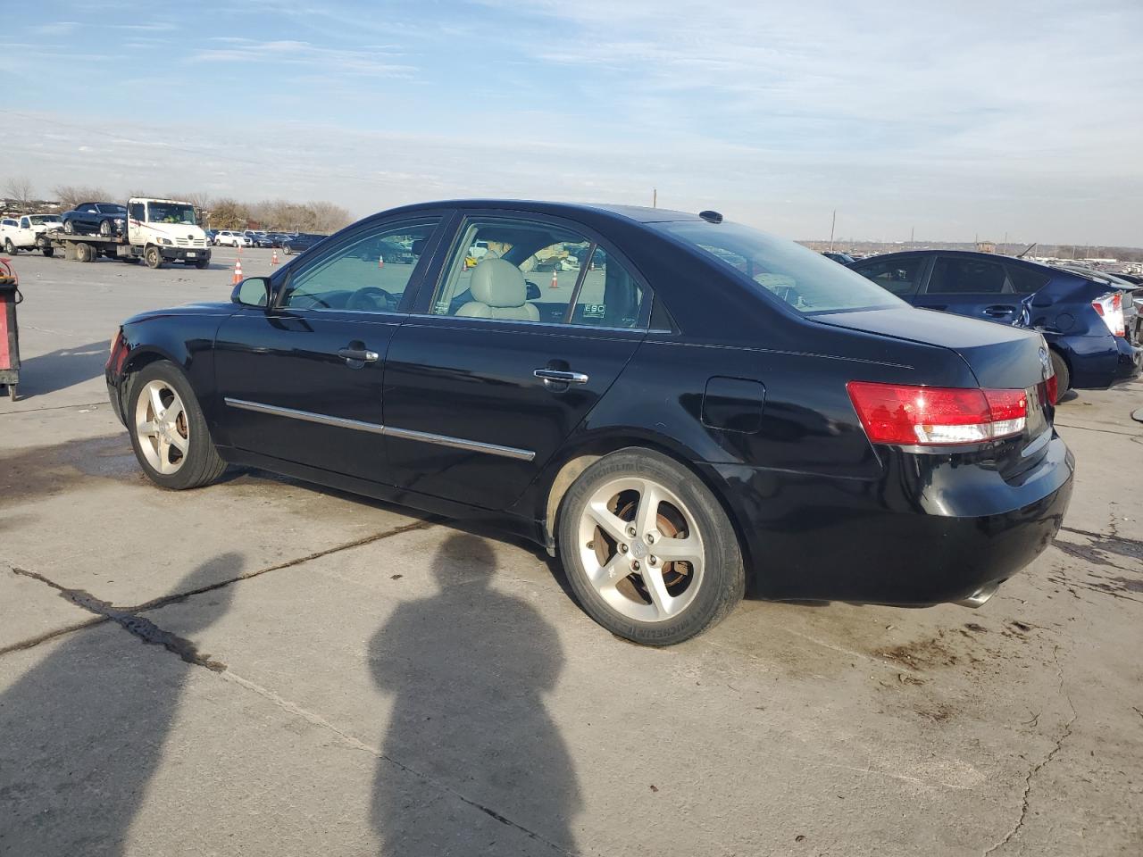 2008 Hyundai Sonata - Image 2