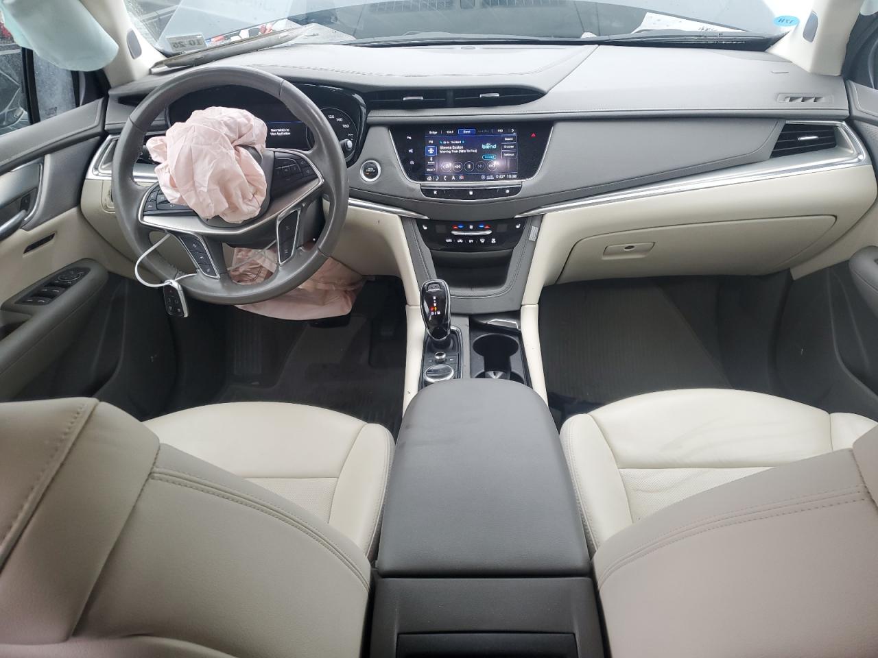 2020 Cadillac XT5 - Image 8