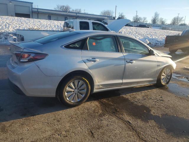  HYUNDAI SONATA 2017 Серебристый