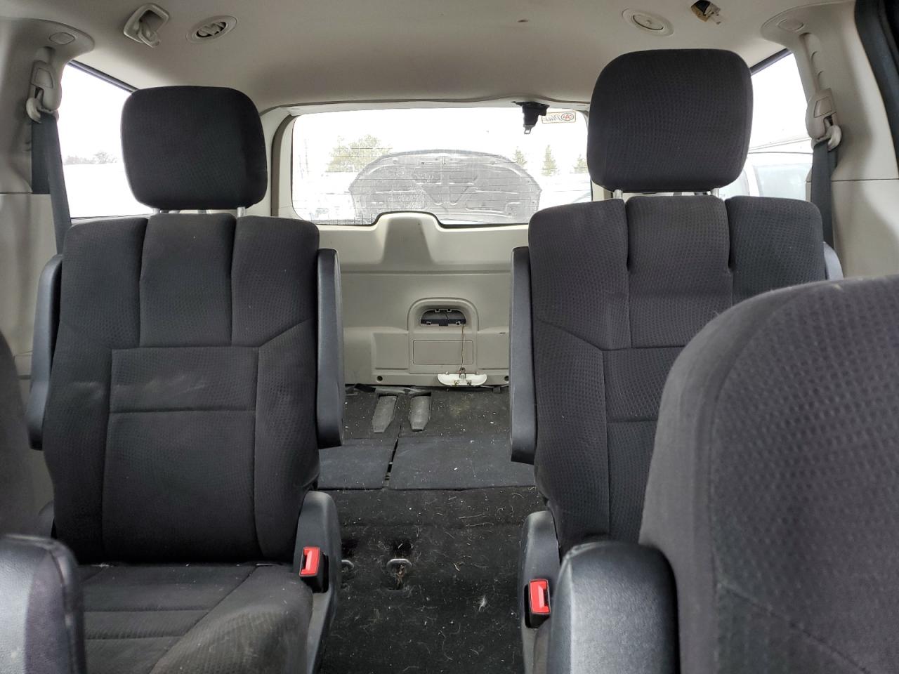 2011 Dodge Caravan - Image 10