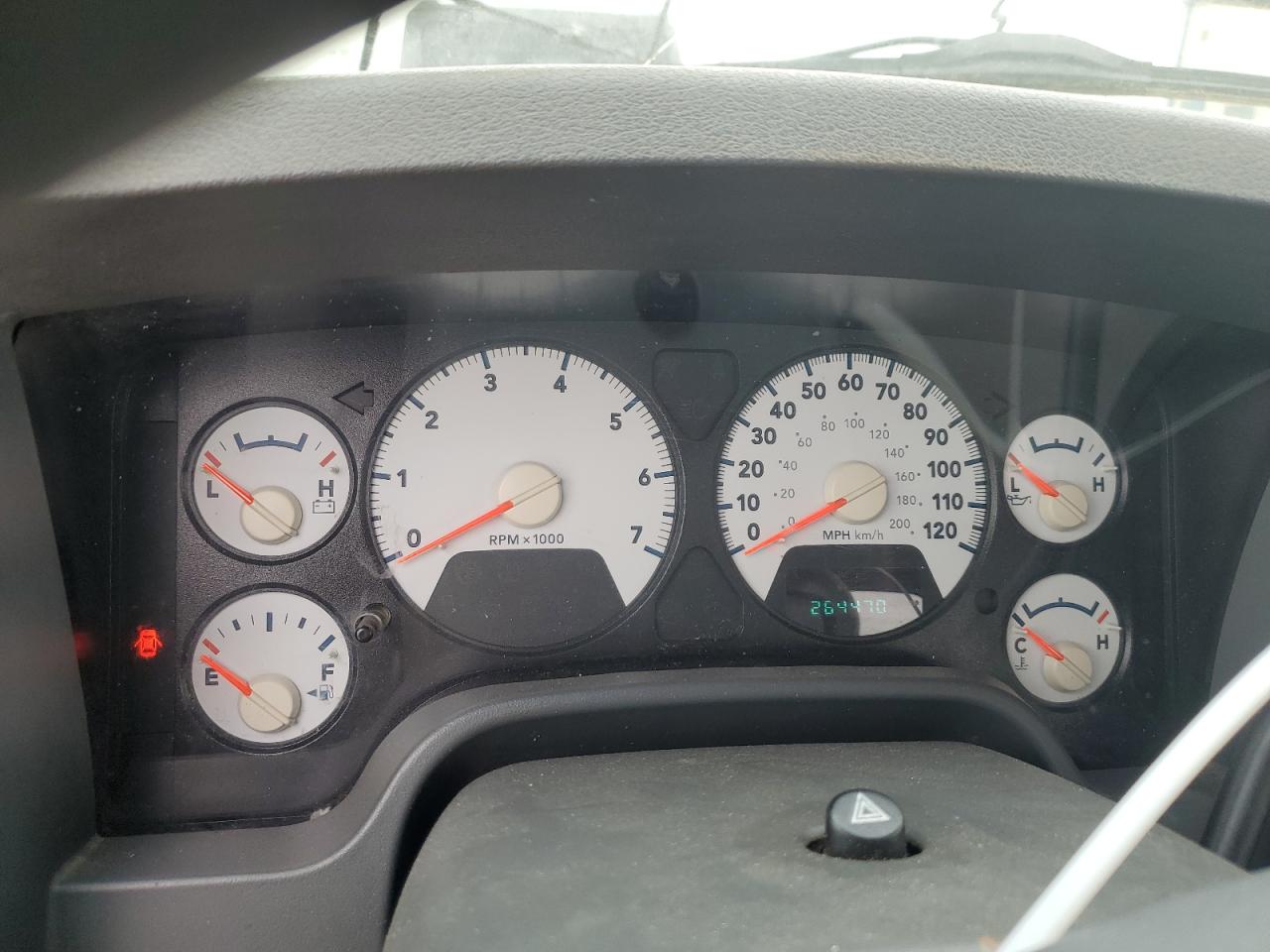 2006 Dodge RAM - Image 9