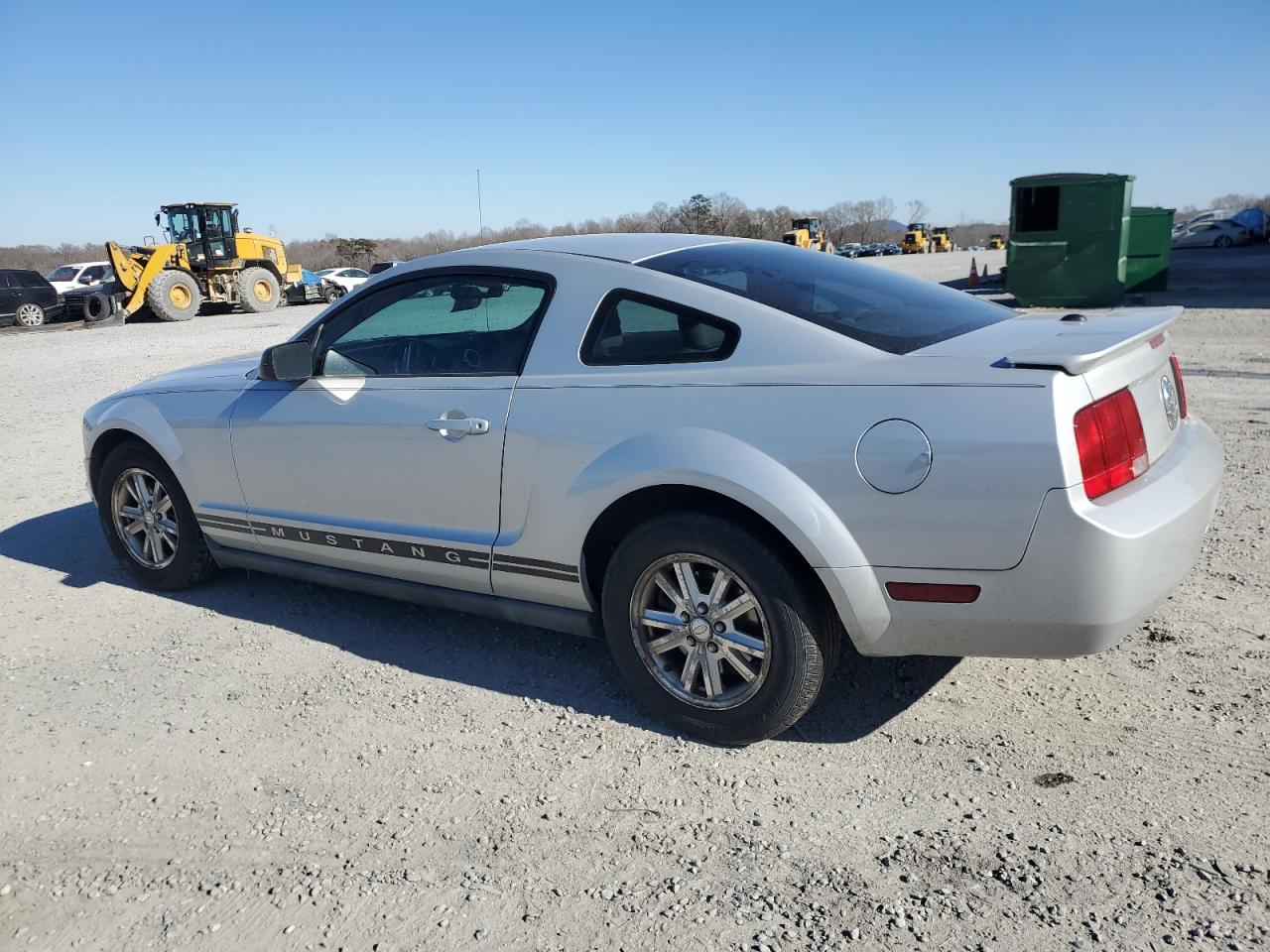 2007 Ford Mustang - Image 2