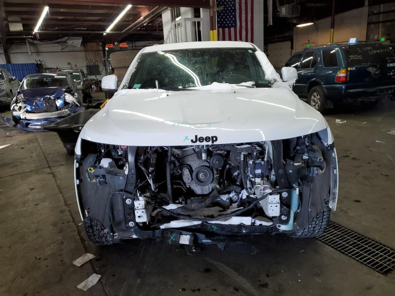 2017 Jeep Grand Cherokee - Image 5