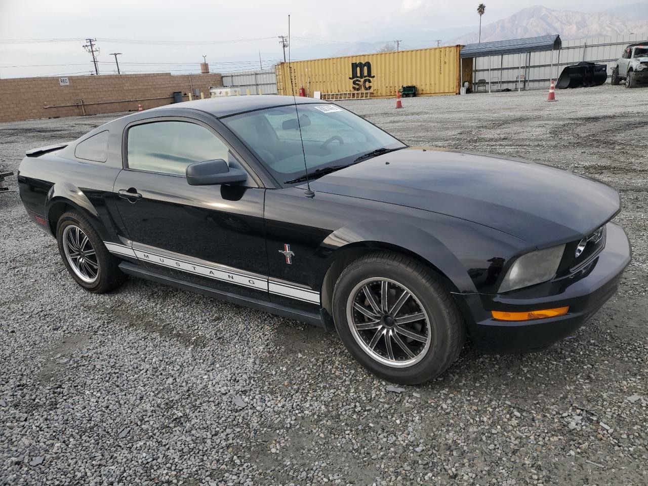2007 Ford Mustang - Image 4