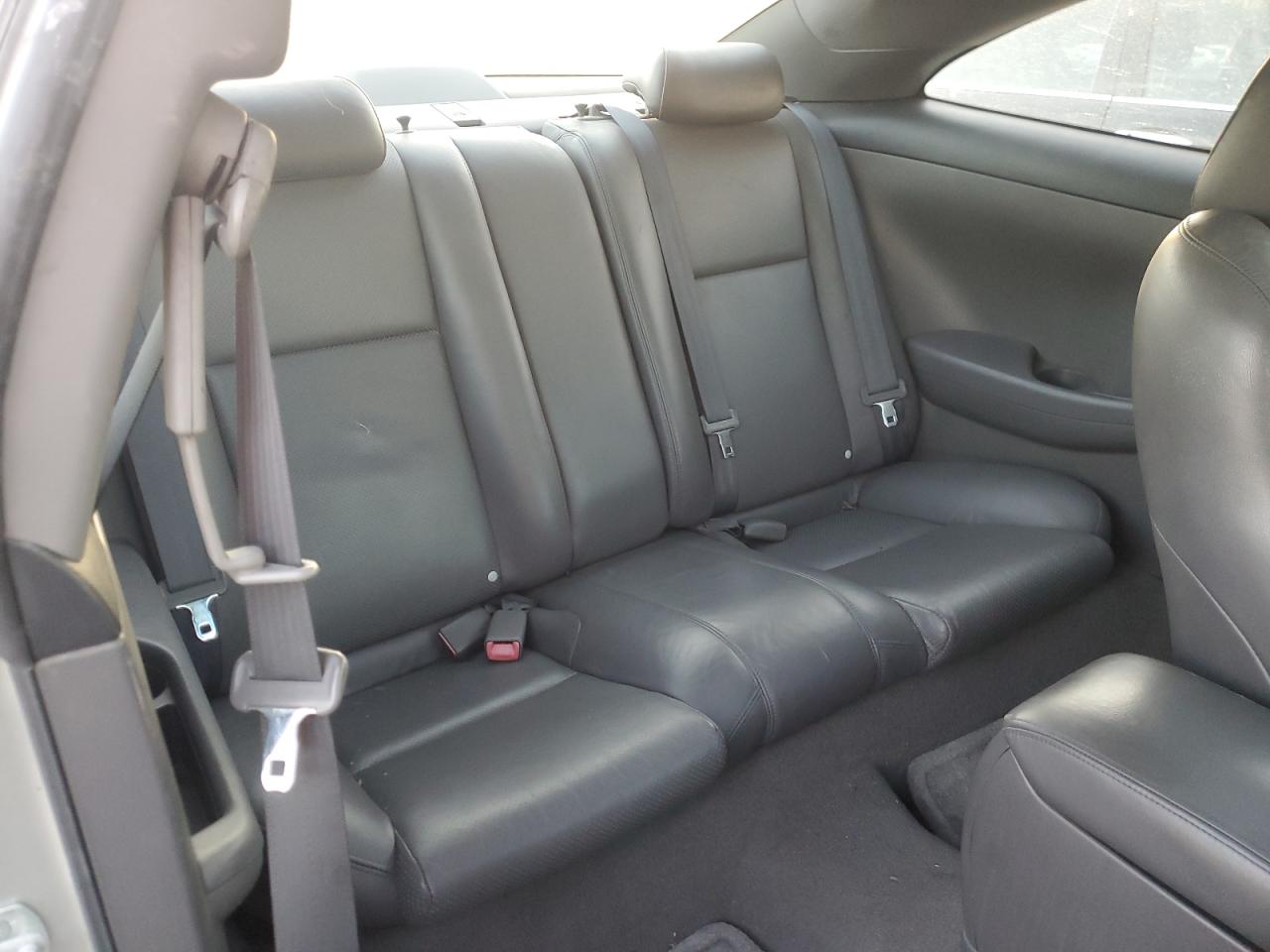 2005 Toyota Camry Solara - Image 10