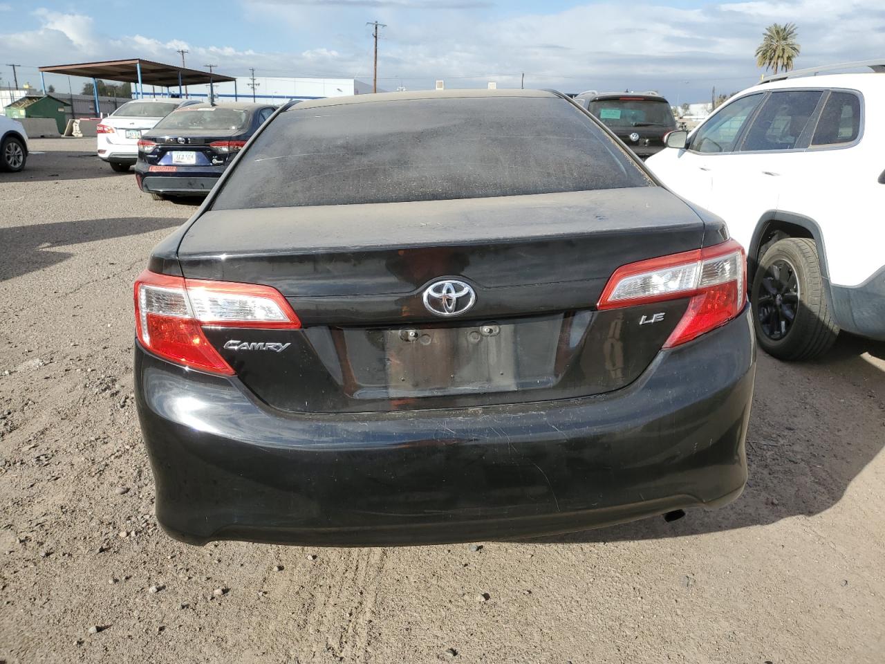 2014 Toyota Camry - Image 6