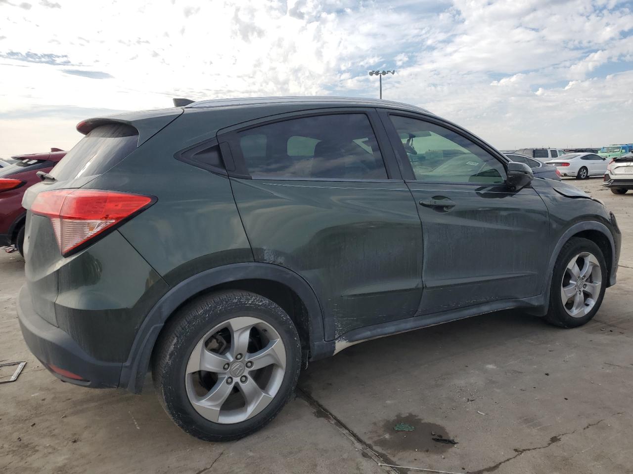 2016 Honda HR-V - Image 3