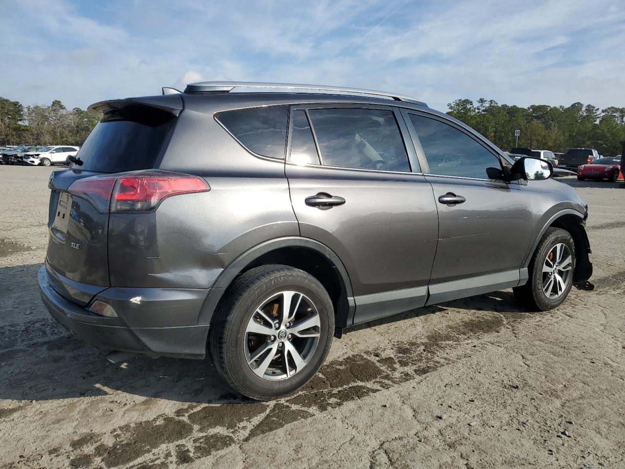 2016 Toyota RAV 4 - Image 3