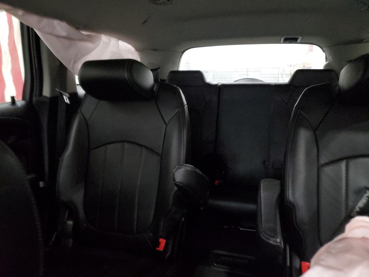 2017 Buick Enclave - Image 10