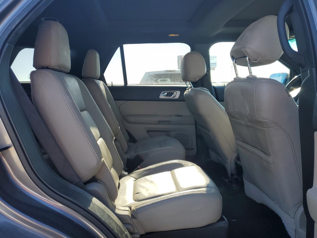 2013 Ford Explorer - Image 11