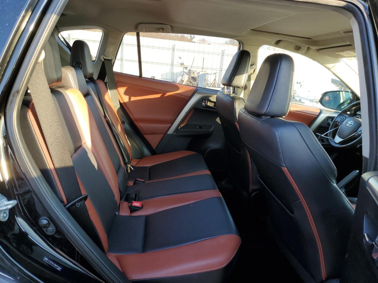 2013 Toyota RAV 4 - Image 11