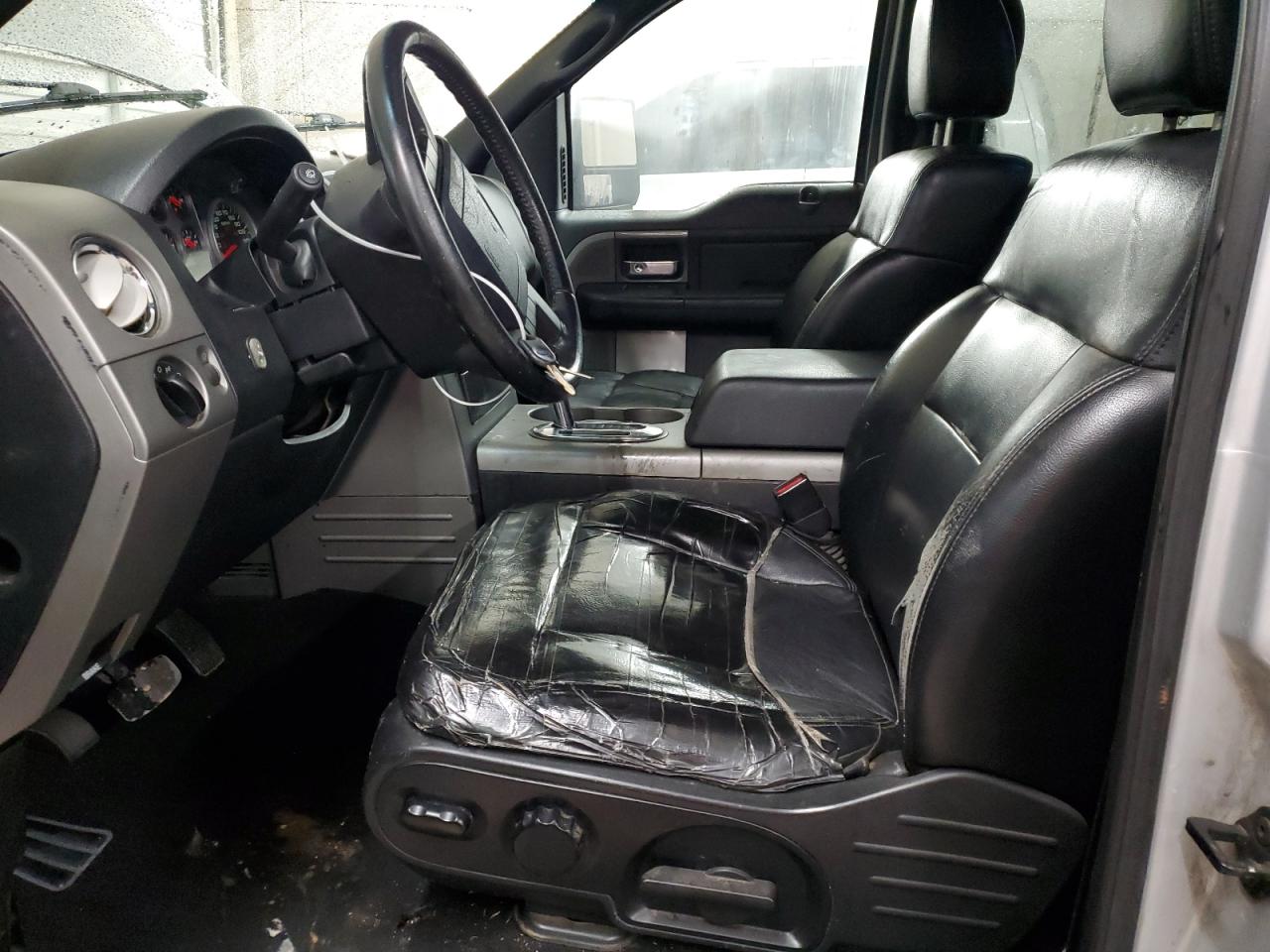 2004 Ford F-150 - Image 7