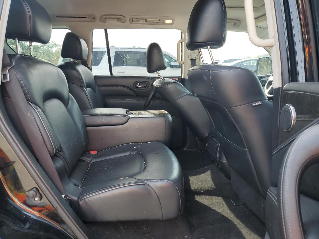 2020 Infiniti QX80 - Image 11