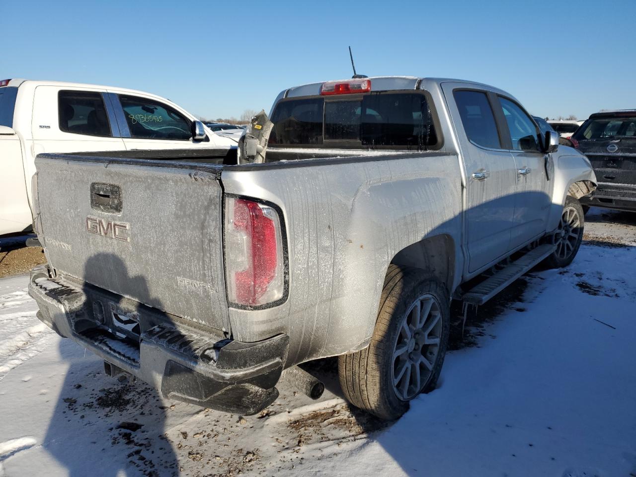 2017 GMC Canyon - Image 3