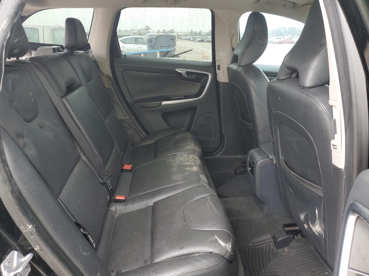 2016 Volvo XC60 - Image 11