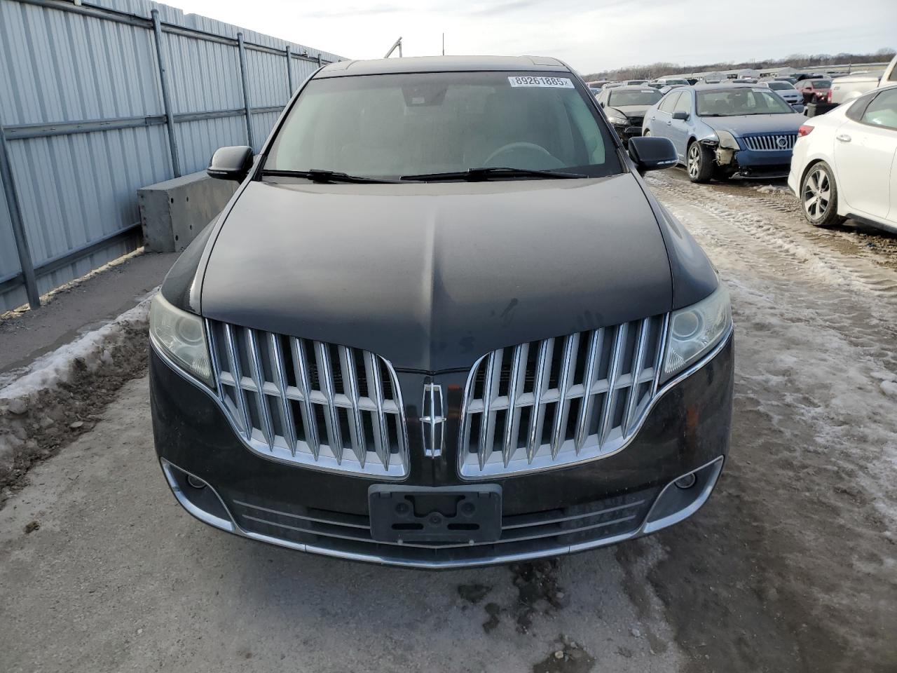 2010 Lincoln MKT - Image 5