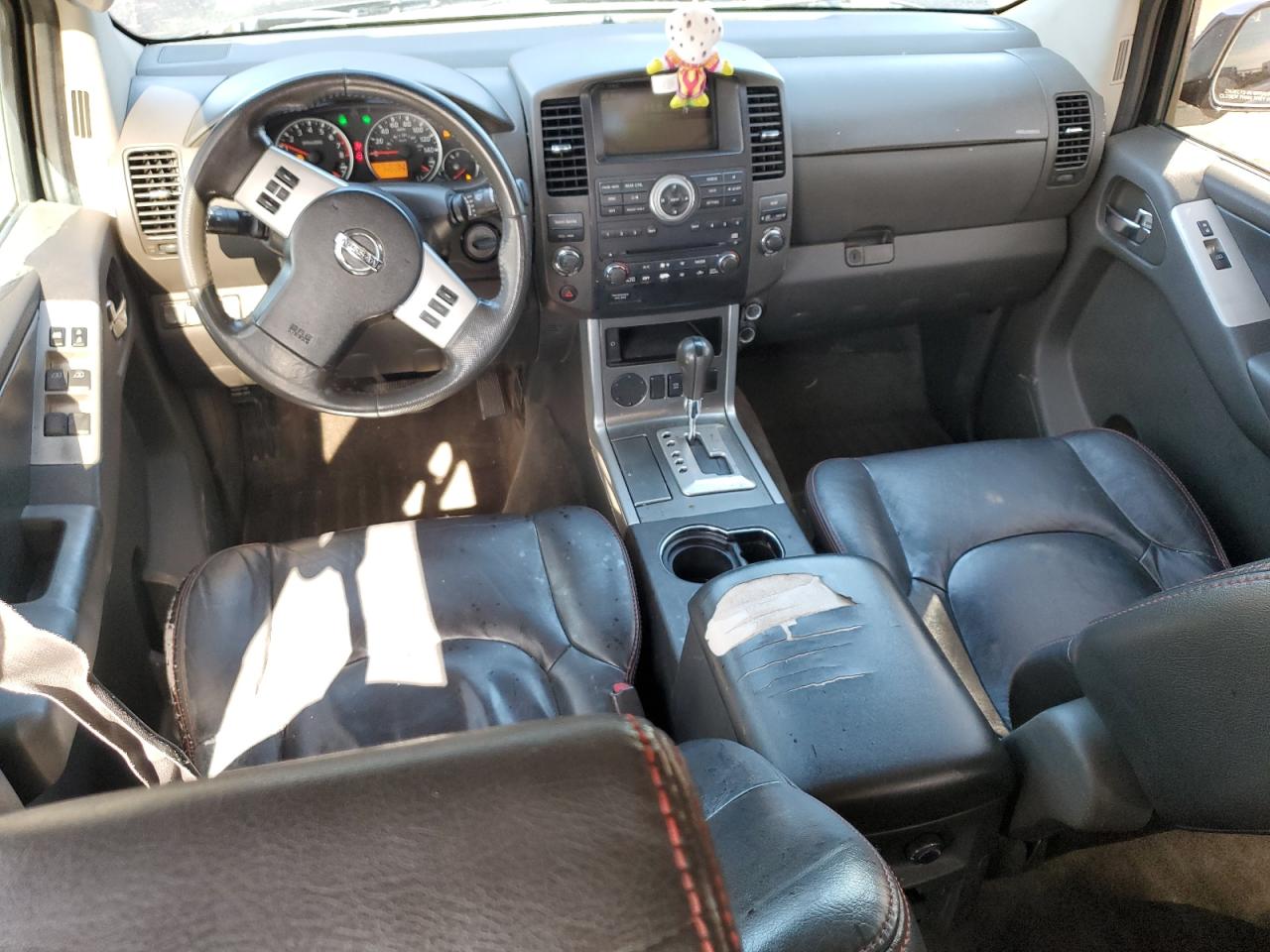 2011 Nissan Pathfinder - Image 8