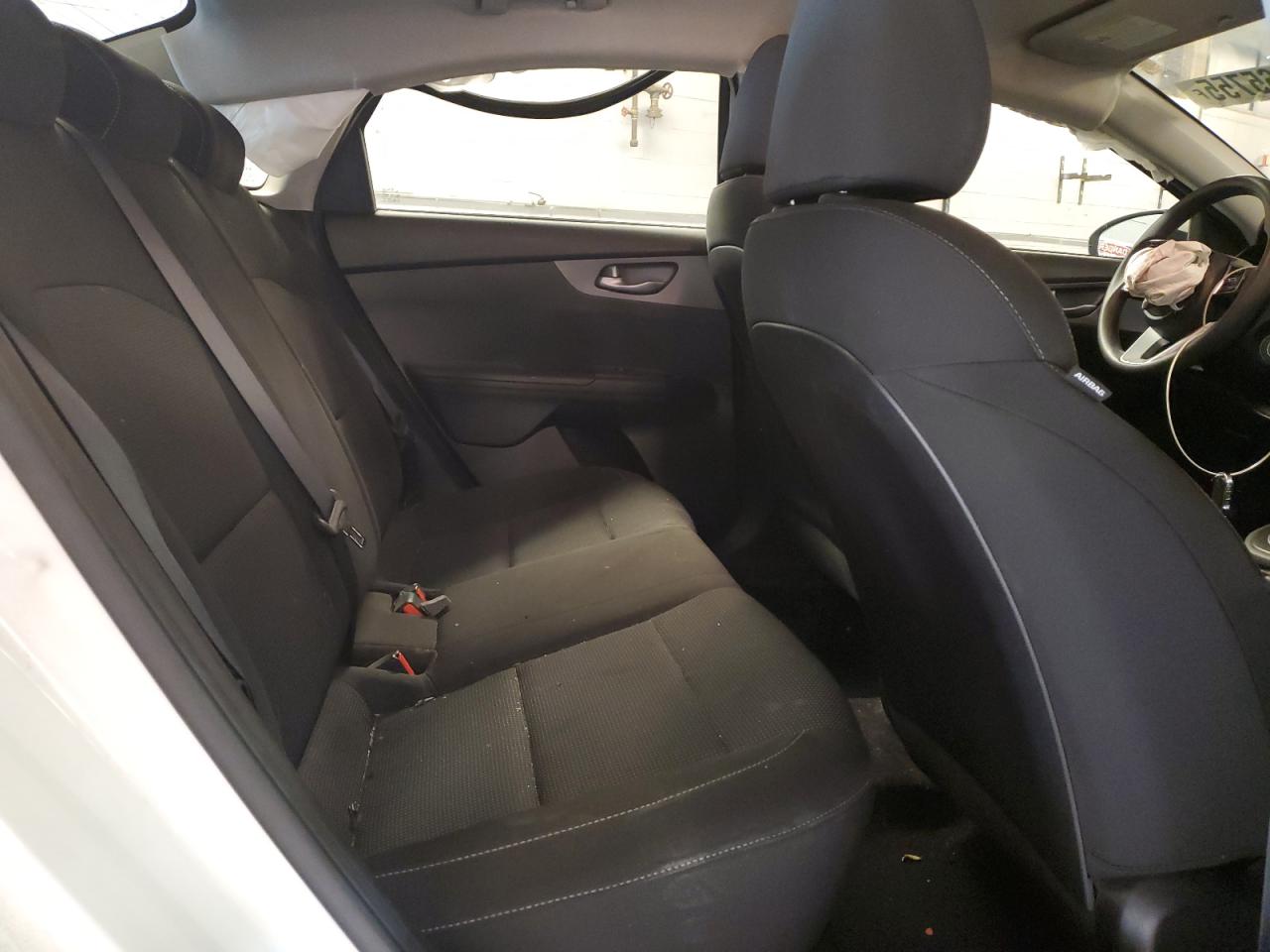 2019 Kia Forte - Image 10