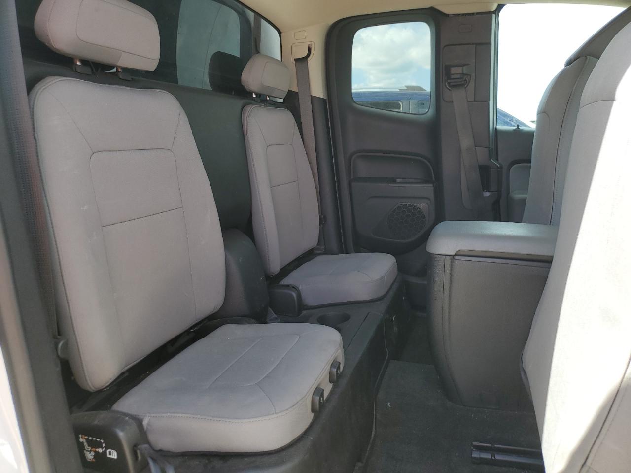 2018 Chevrolet Colorado - Image 10