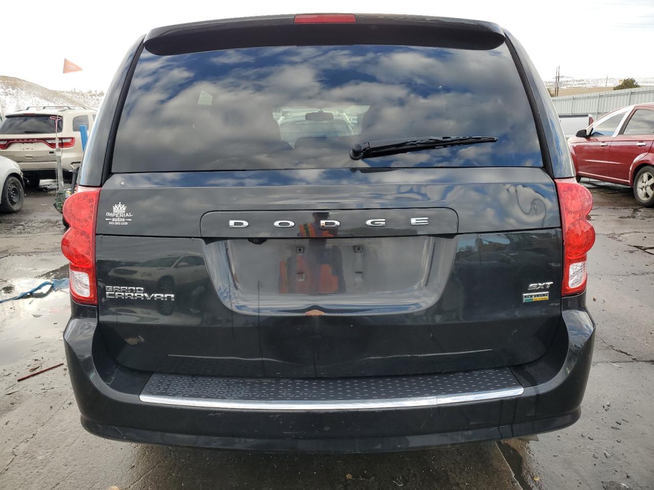 2017 Dodge Caravan - Image 6