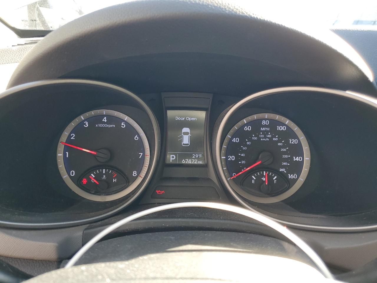 2016 Hyundai Santa Fe - Image 9