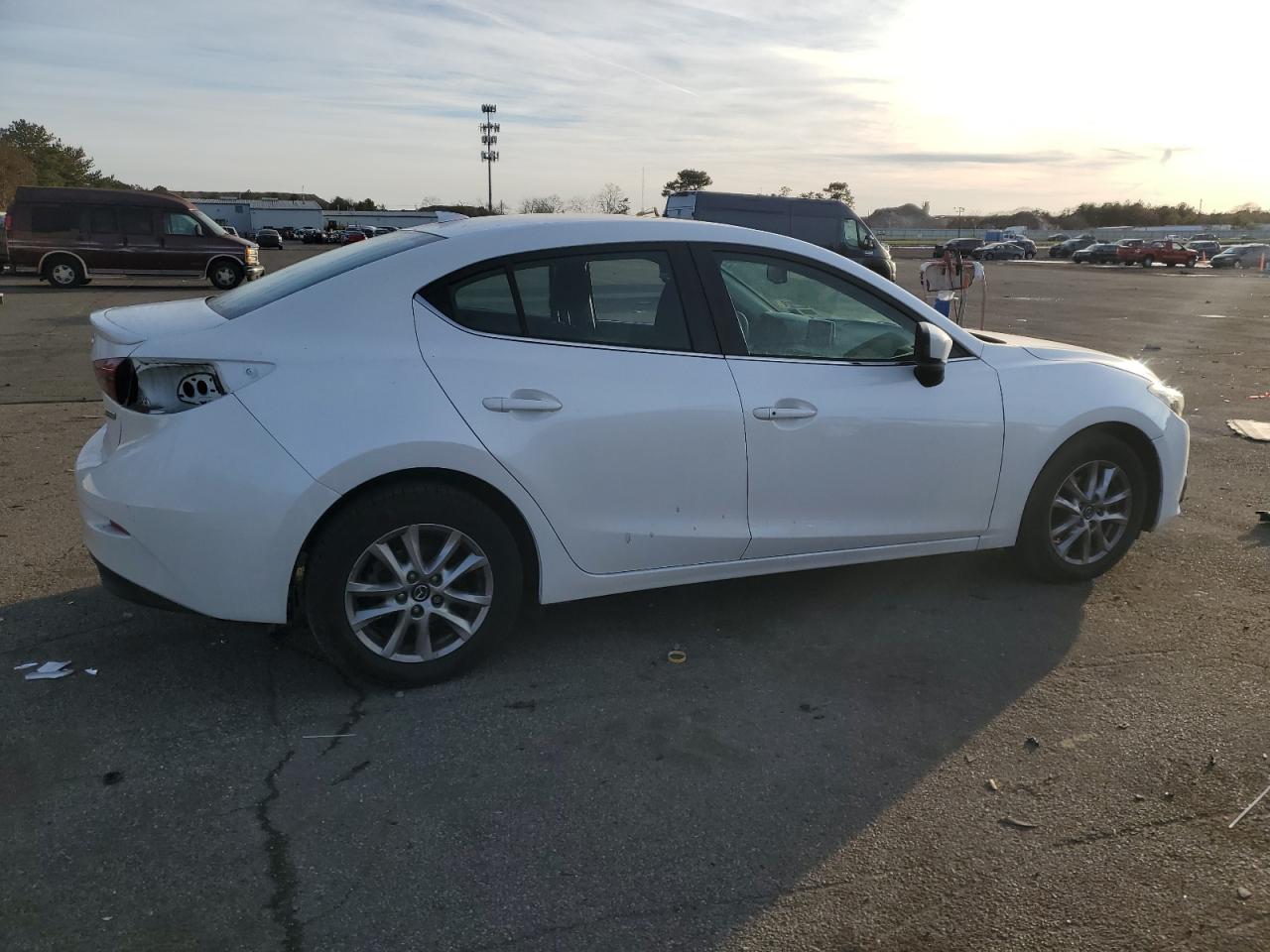 2016 Mazda 3 - Image 3