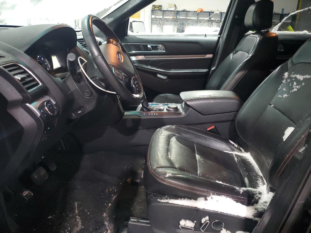 2016 Ford Explorer - Image 7