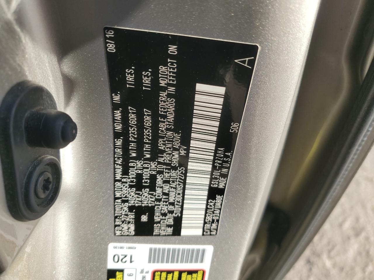 2017 Toyota Sienna - Image 15