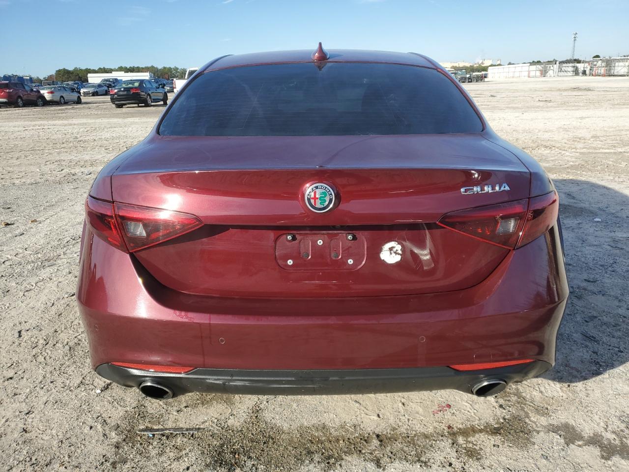 2018 Alfa Romeo Giulia - Image 6