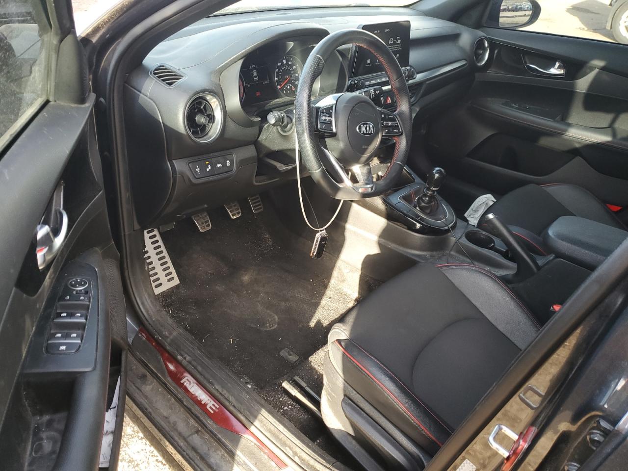 2021 Kia Forte - Image 8