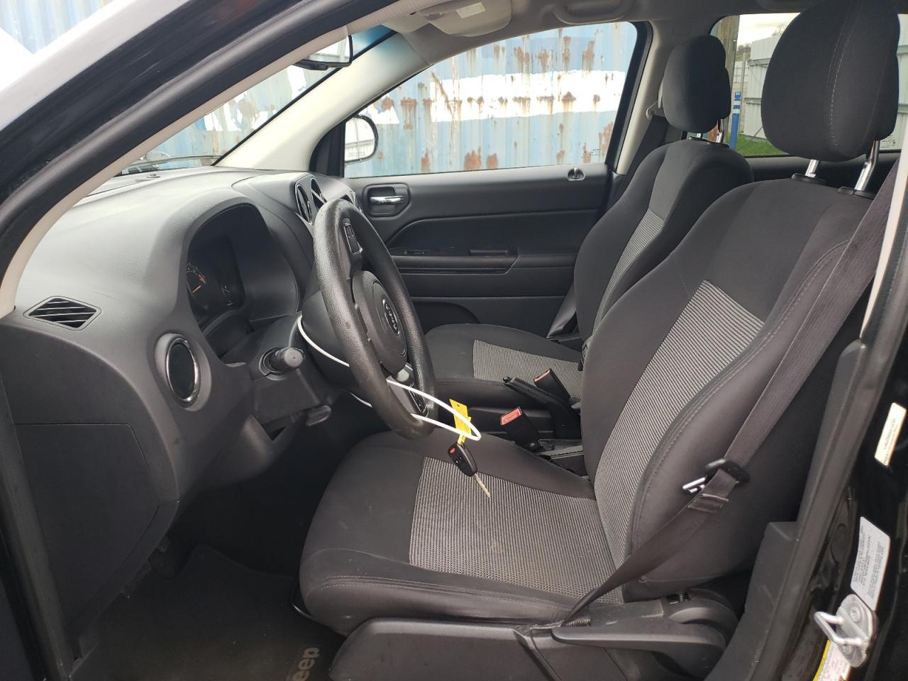 2016 Jeep Compass - Image 7