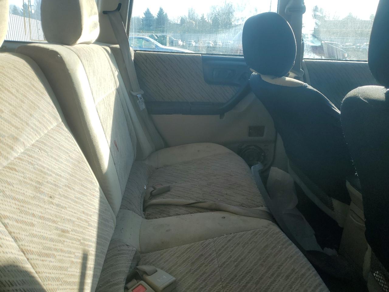 2000 Subaru Forester - Image 11