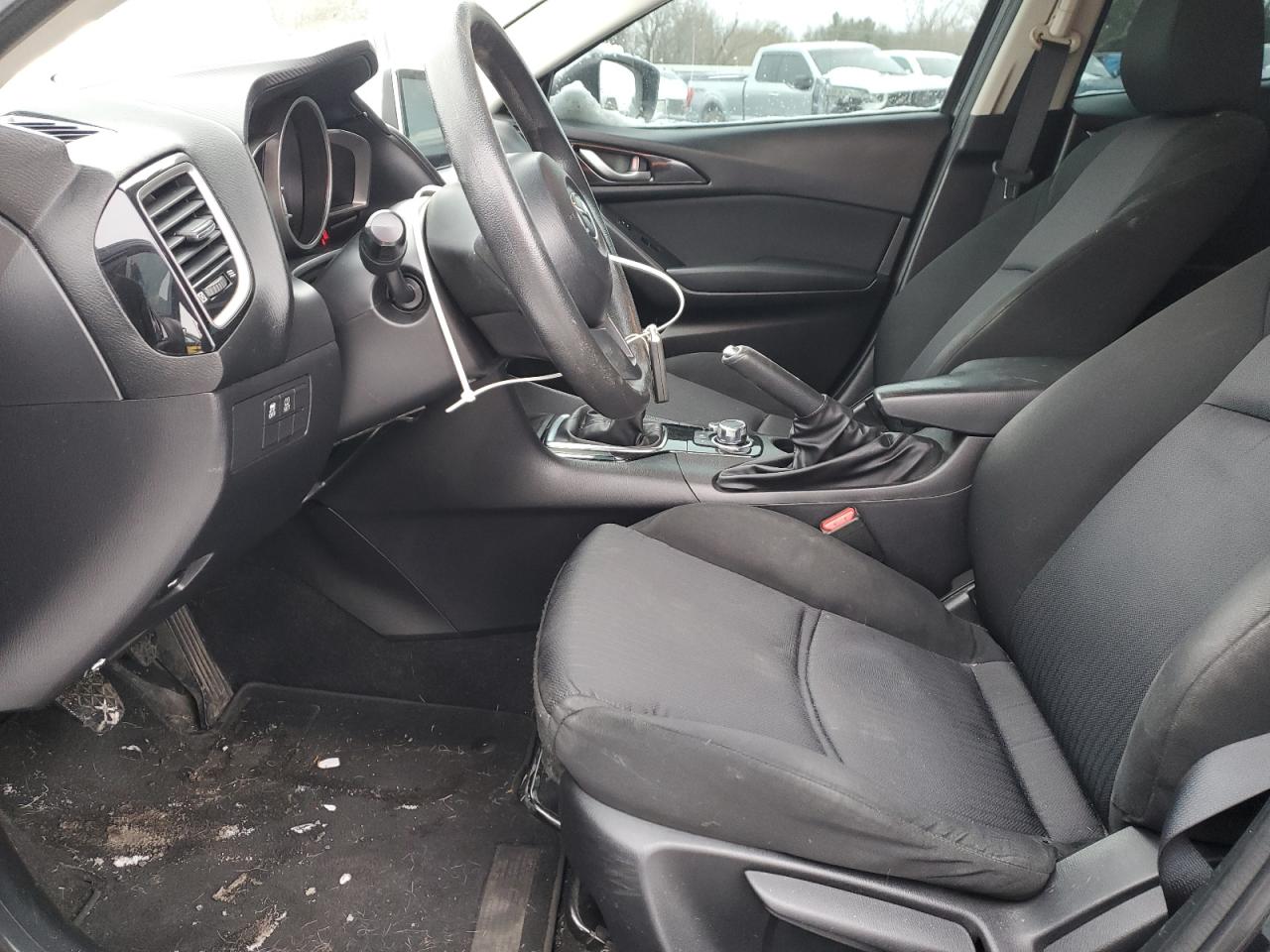 2015 Mazda 3 - Image 7