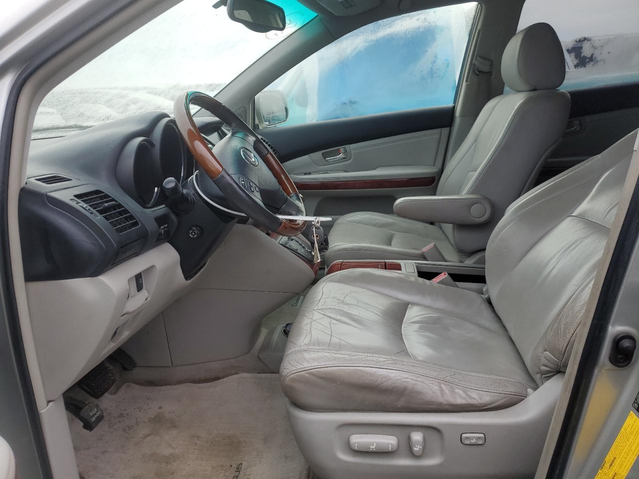 2004 Lexus RX - Image 7