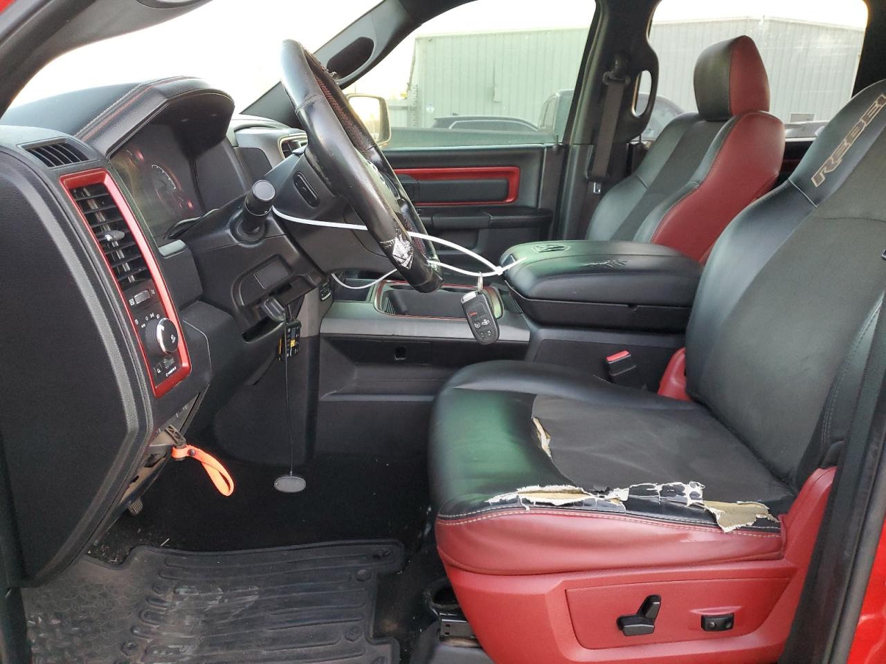 2016 RAM 1500 - Image 7