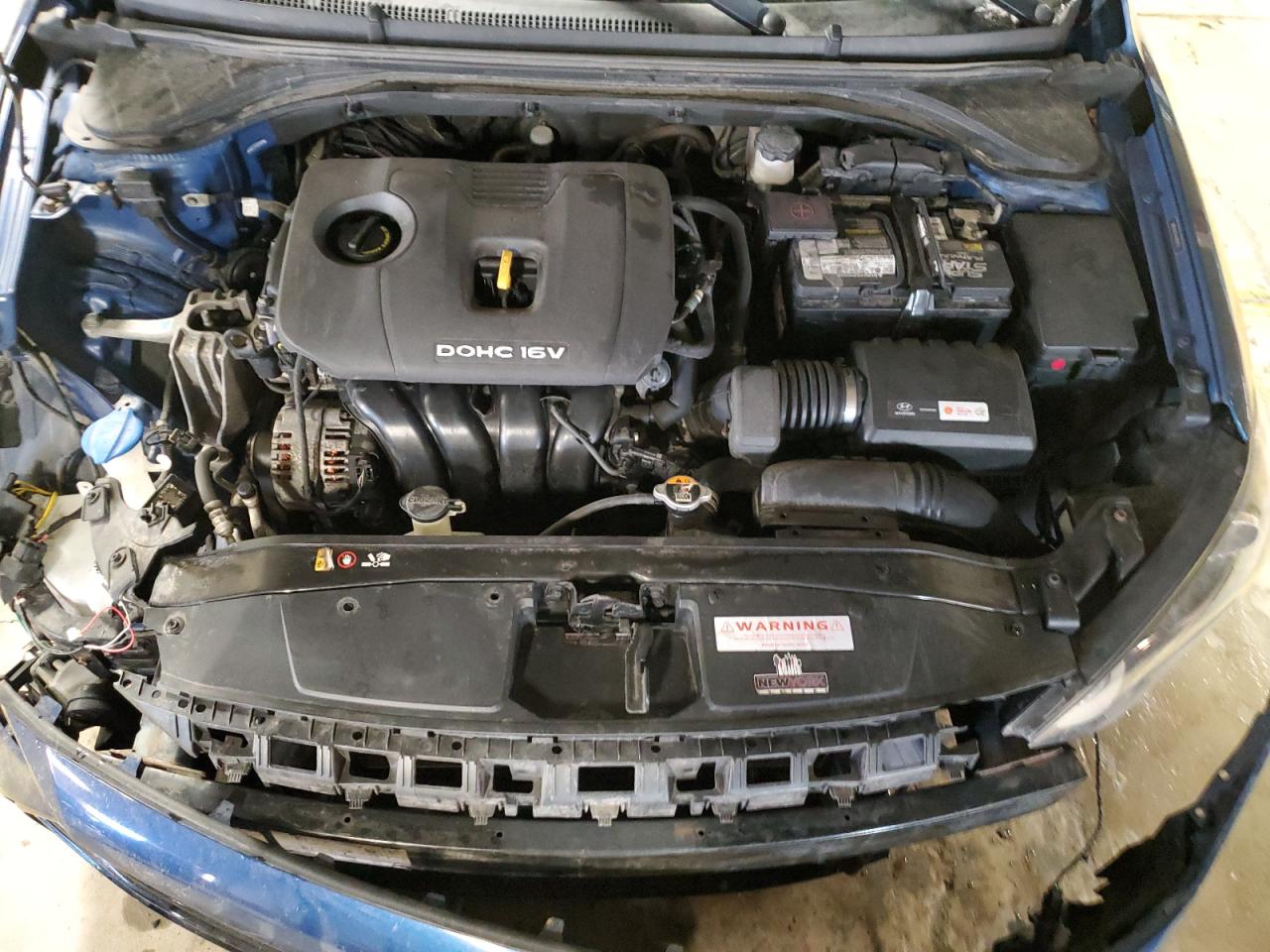 2017 Hyundai Elantra - Image 13