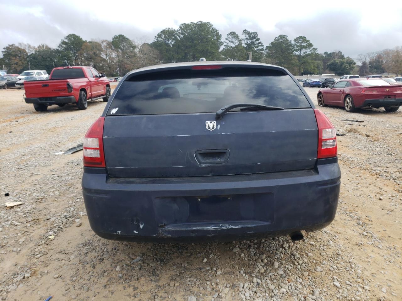 2005 Dodge Magnum - Image 6