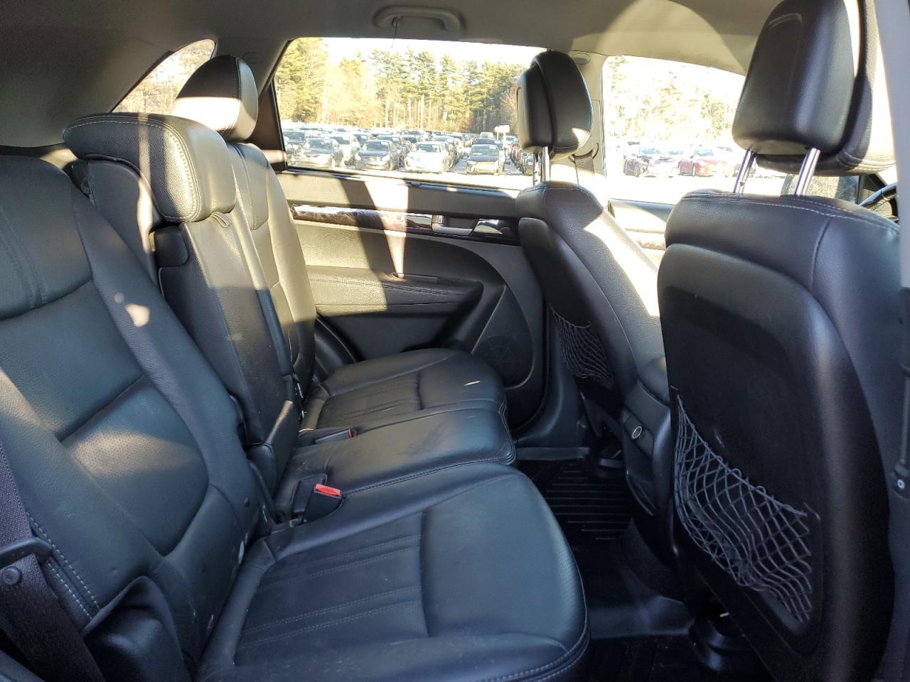 2015 Kia Sorento - Image 11