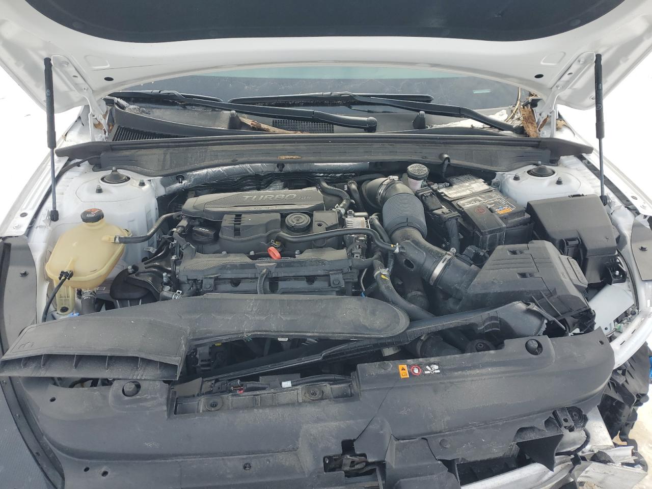 2024 Kia K5 - Image 11