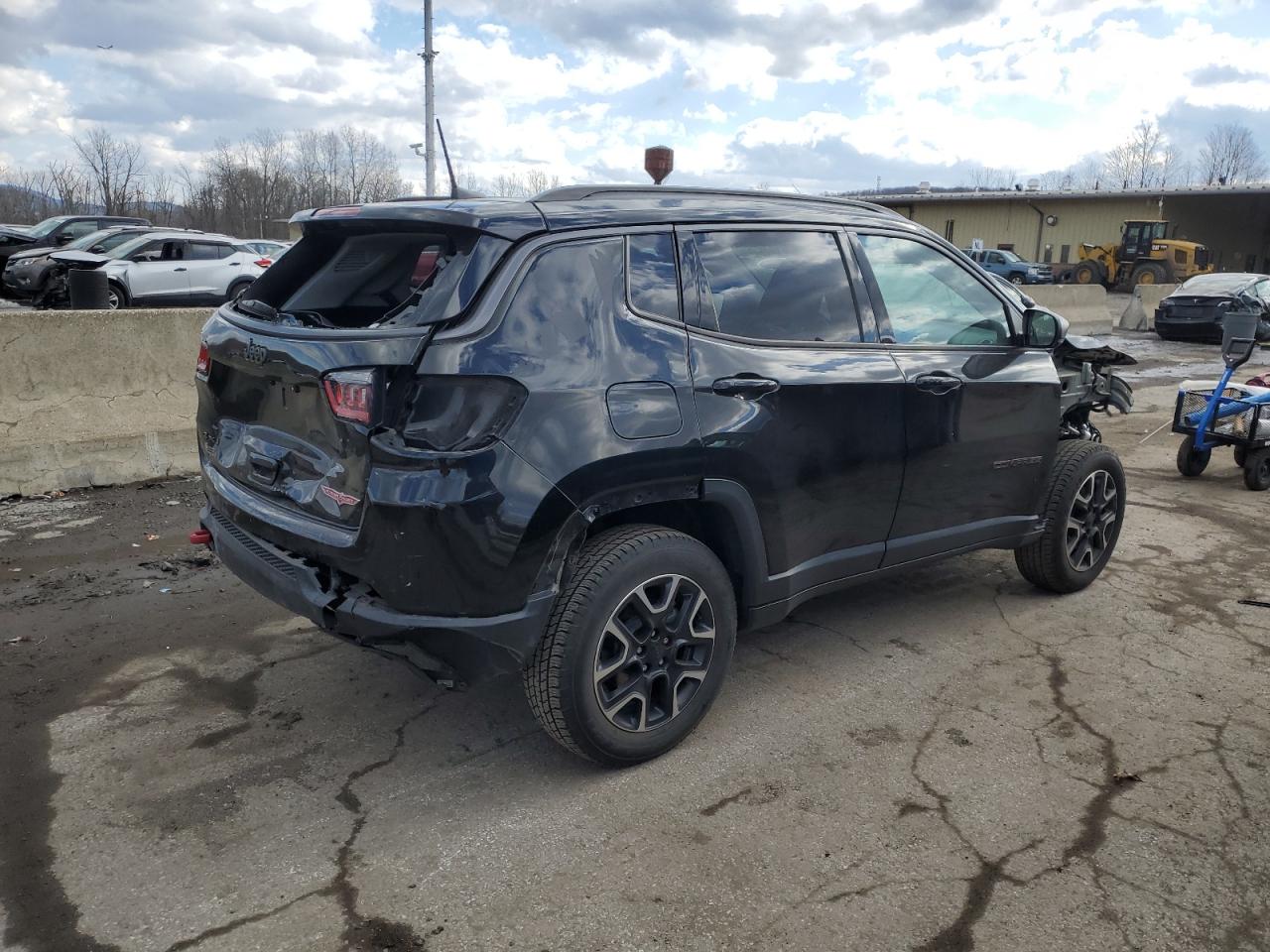 2020 Jeep Compass - Image 3