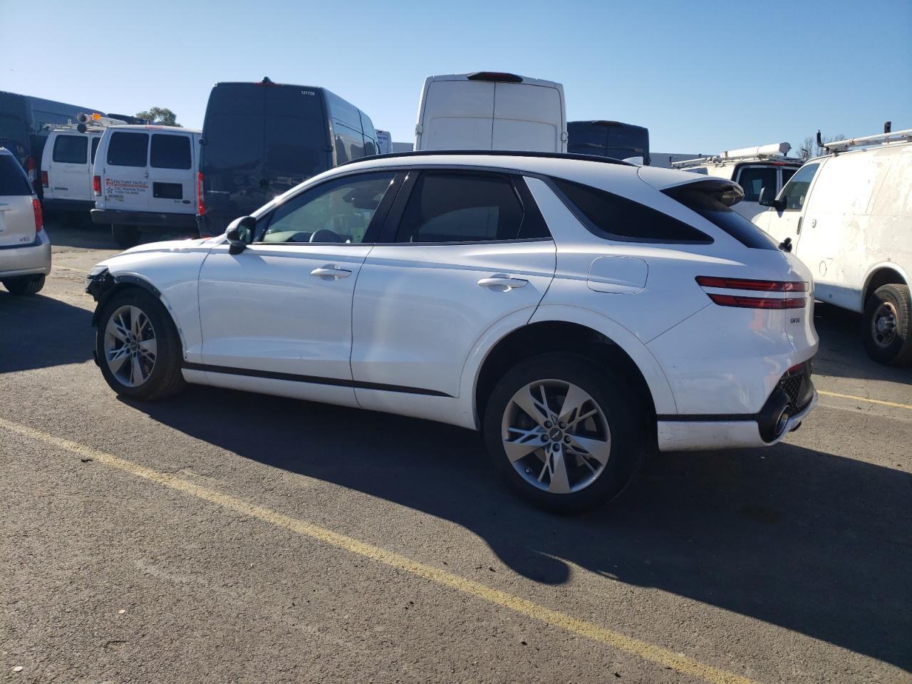 2023 Genesis GV70 - Image 2