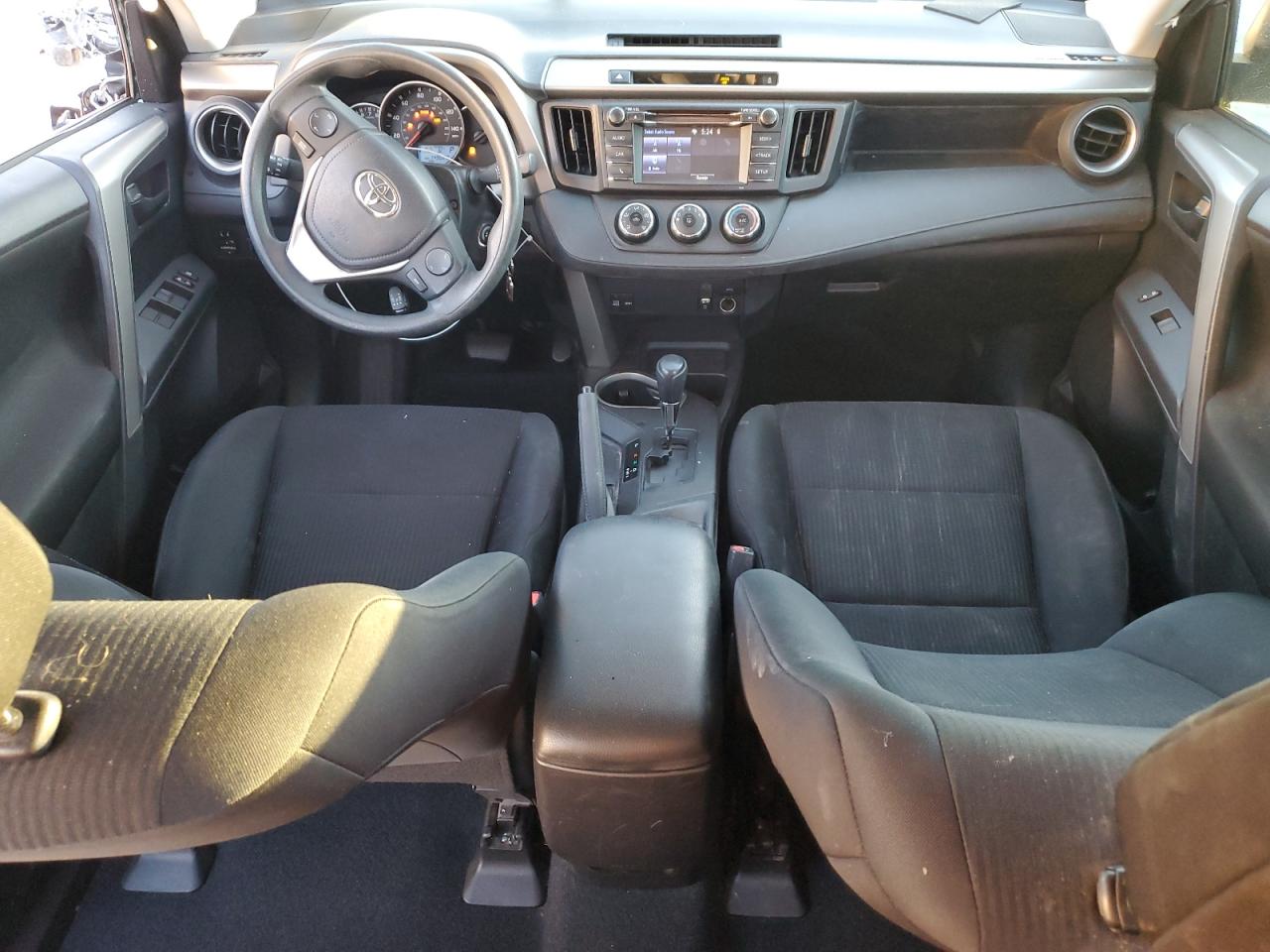 2016 Toyota RAV 4 - Image 8