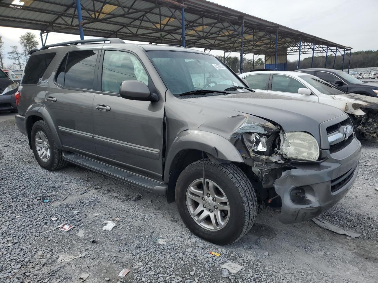 2005 Toyota Sequoia - Image 4