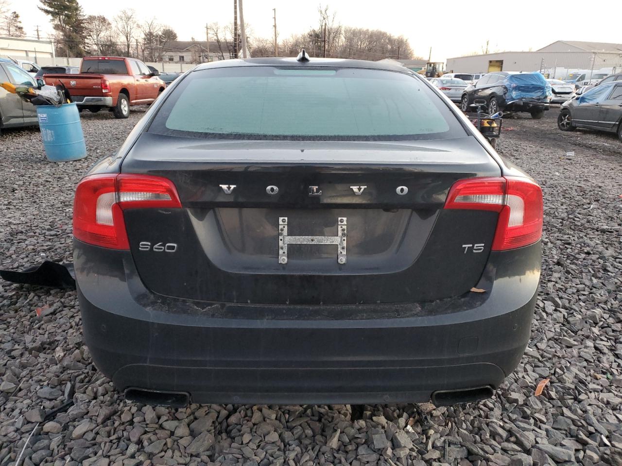 VIN YV126MFK0G2393790 2016 VOLVO S60 no.6