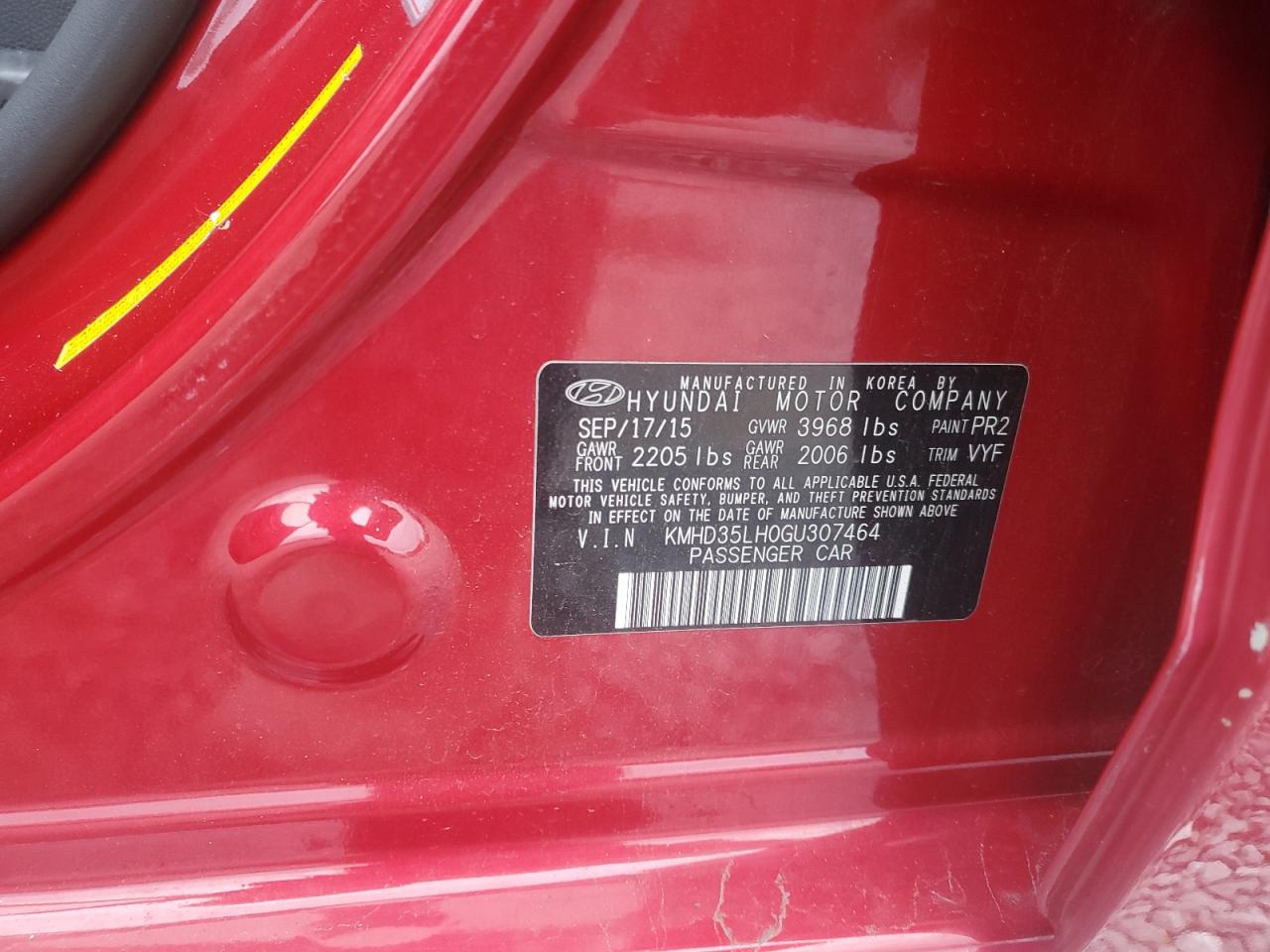 2016 Hyundai Elantra - Image 12