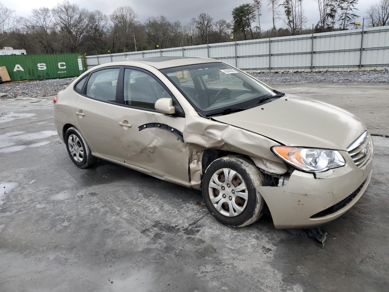 2010 Hyundai Elantra - Image 4