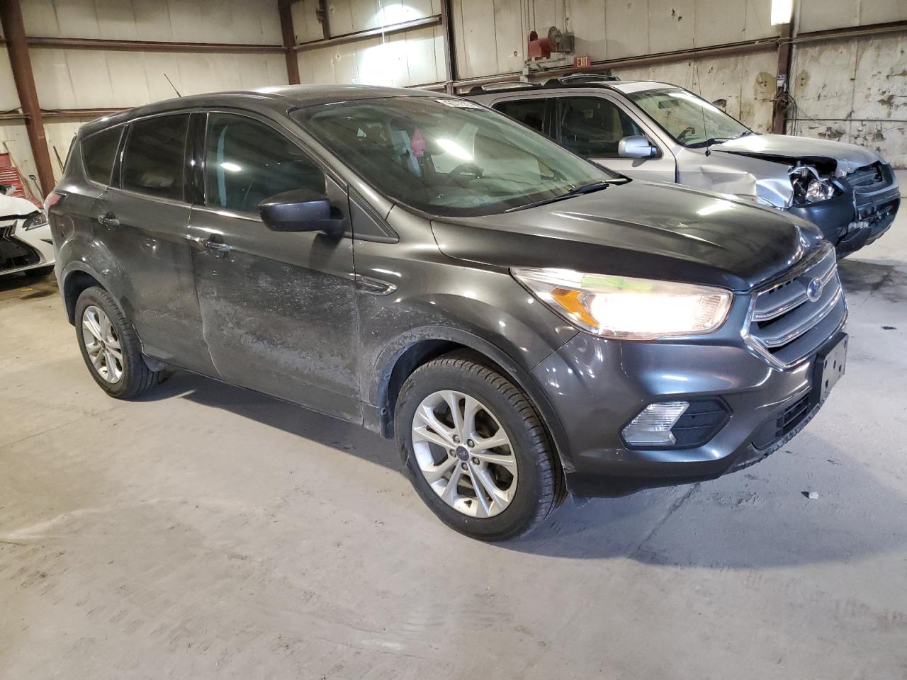 2017 Ford Escape - Image 4